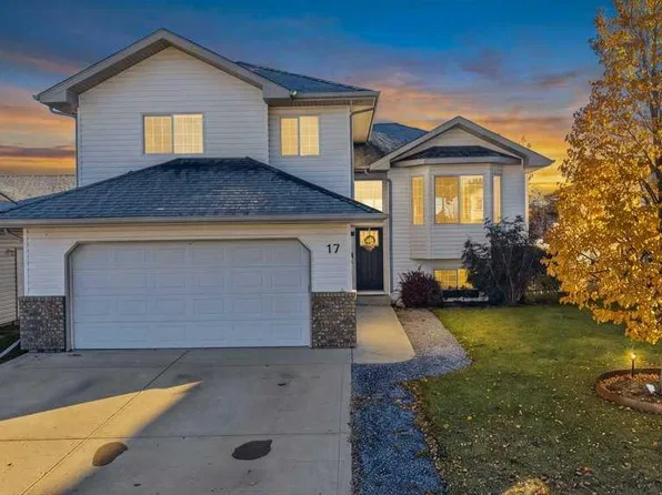 17 W Fulmar Close, Sylvan Lake, AB T4S 2K6