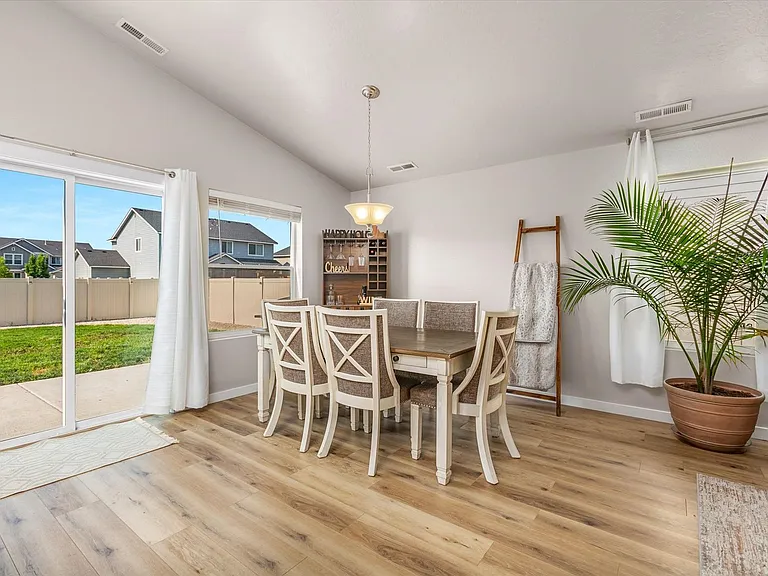 11269 W Quartet St — Photo 5