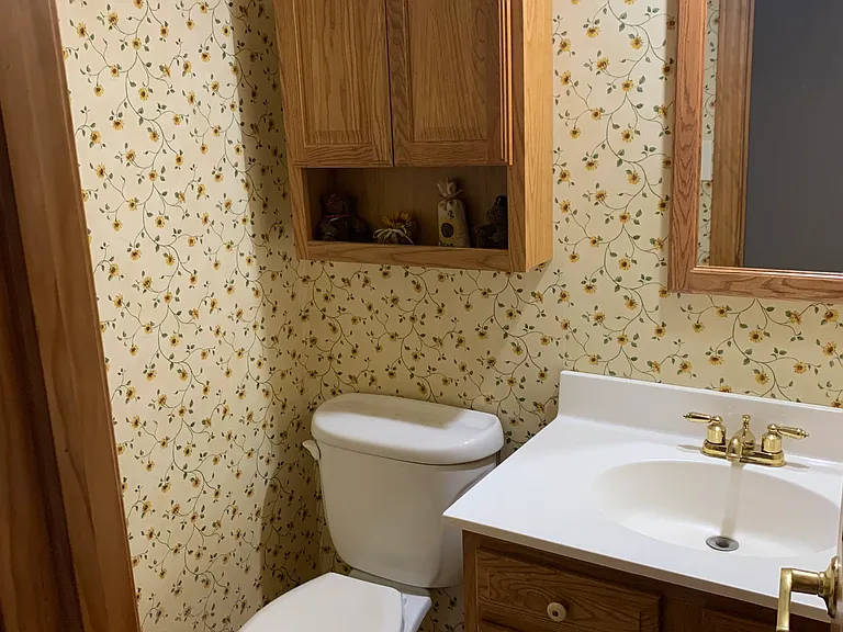 377 Heil Dr — Photo 16