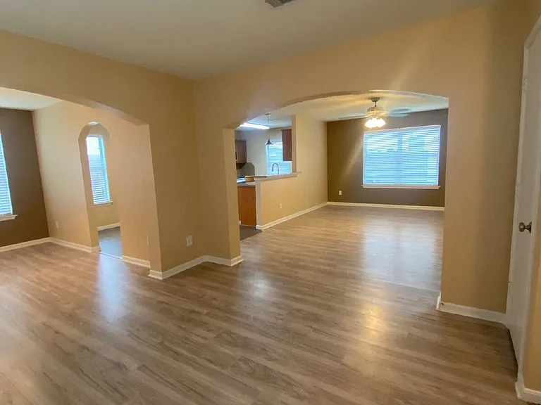 19162 Yellow Thrush Dr — Photo 3