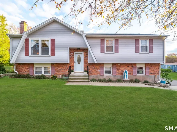 68 Roarke Road, North Haven, CT 06473