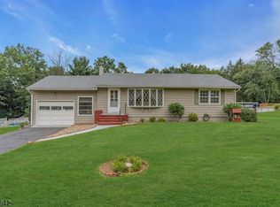 17 Huyler Rd, Branchburg, NJ 08876