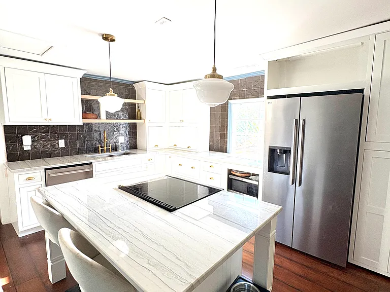 86 Columbus St #A — Photo 3