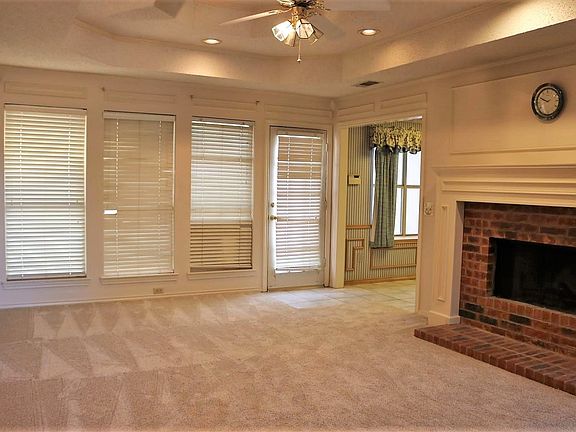 3rd image of 507 Vicki Ln