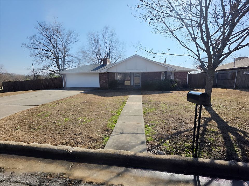 1st image of 106 Westowne Dr