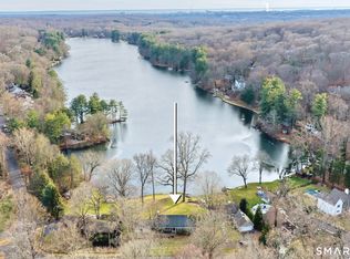 7 Hemlock Trail, Trumbull, CT 06611