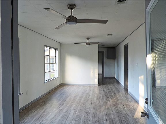 2nd image of 127 S Fenner Ave