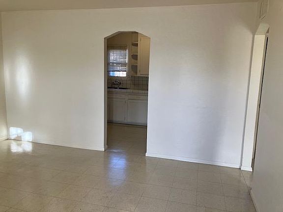 4th image of 2656 N Castro Ave