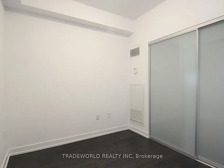 426 University Ave #2810 — Photo 8