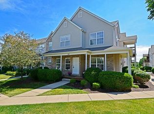 518 Clayton Cir, Sycamore, IL 60178