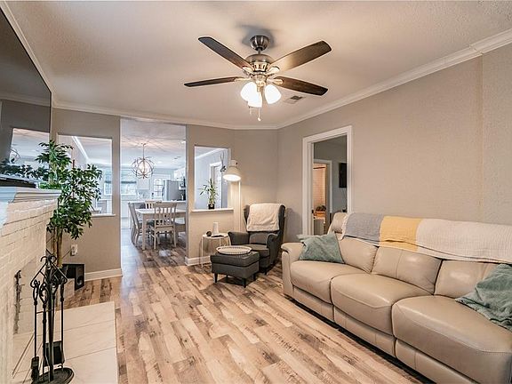4th image of 3707 N Dartmouth Ave