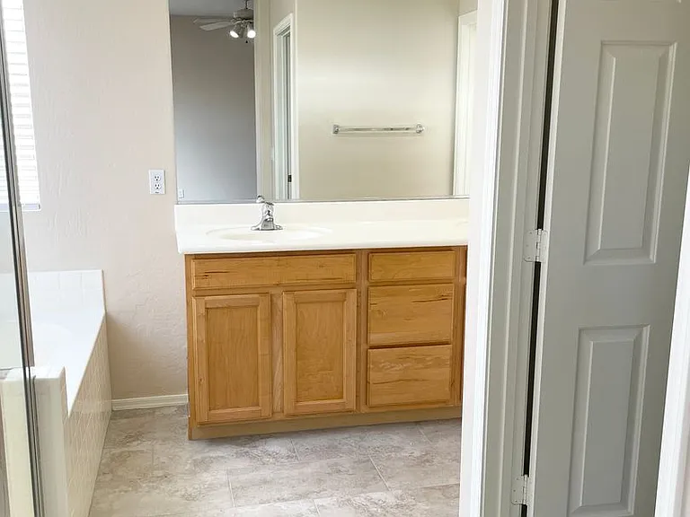 3720 W Rushmore Dr — Photo 18