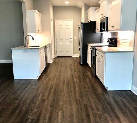 3rd image of 5300 University Gardens Dr