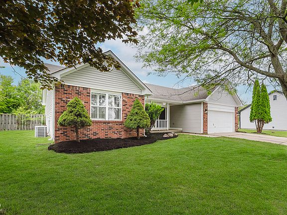 3rd image of 374 Pomona Ct