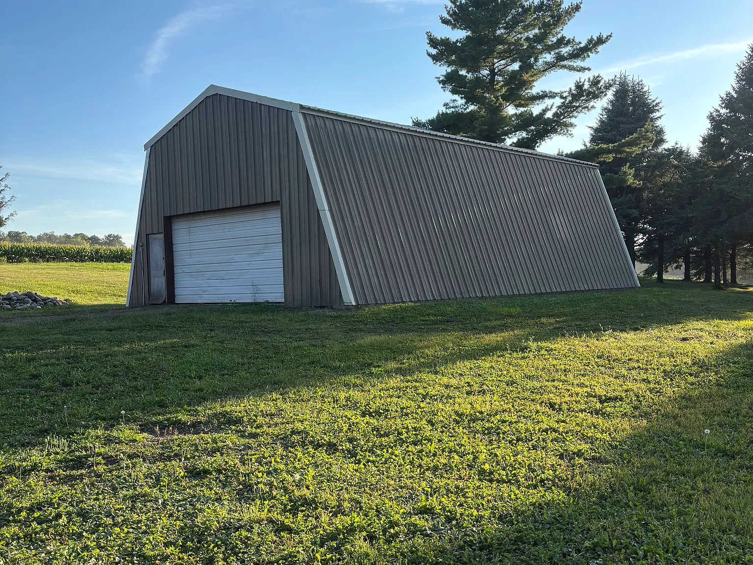 4 bed, $3,200 — Photo 3