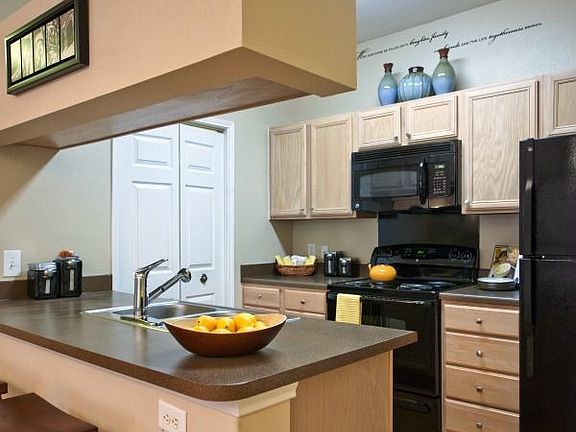 4th image of 5604 Southwest Pkwy APT 2521