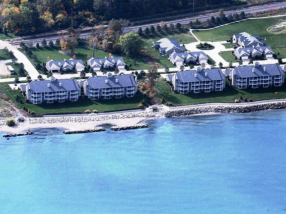 2nd image of 2896 Whispering Shores Dr