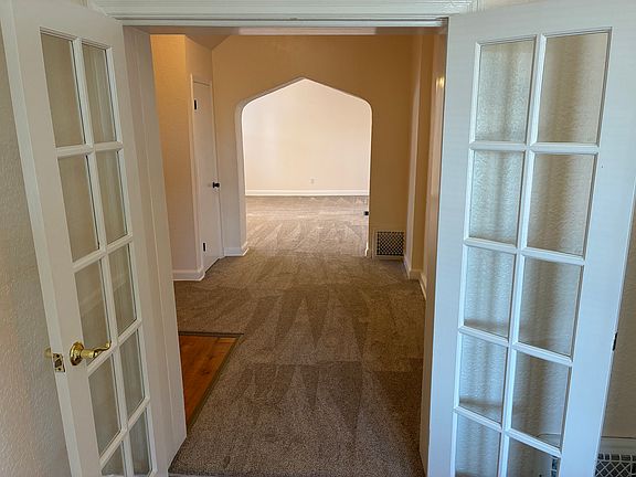 5th image of 106 Garfield Ave APT 1