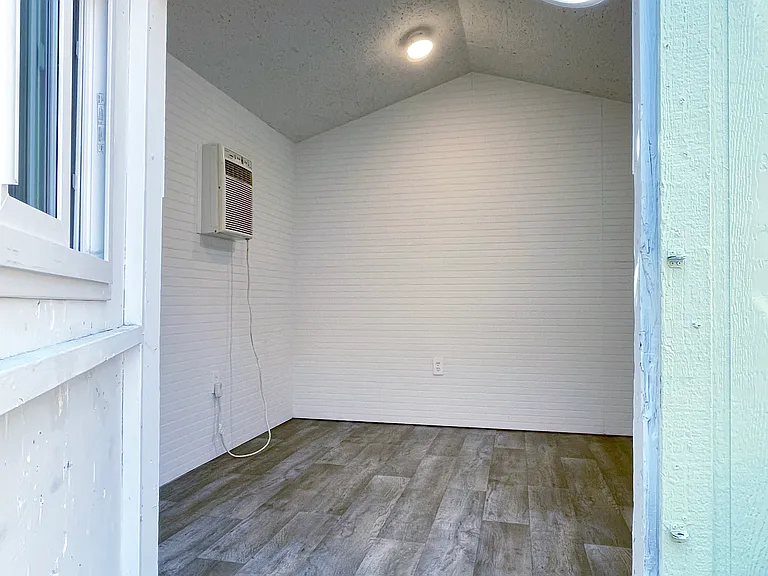 8045 Norwich Ave — Photo 19