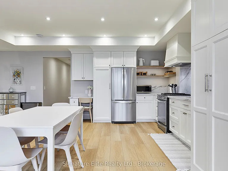 30 Amesbury Dr #2 — Photo 5