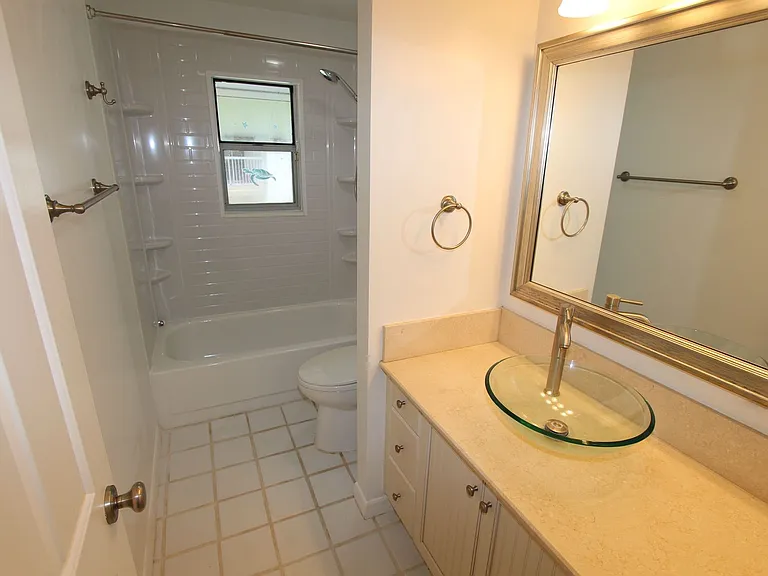 451 Hamptoncrest Cir #307 — Photo 12