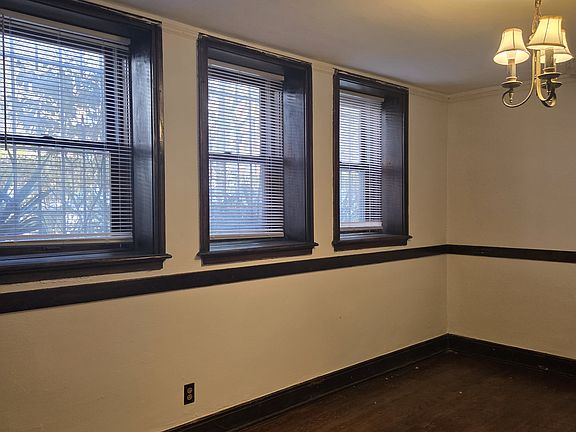 5th image of 5724 S Kenwood Ave APT 2