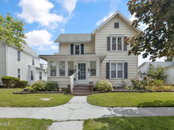 205 S Patterson St, Gibsonburg, OH 43431