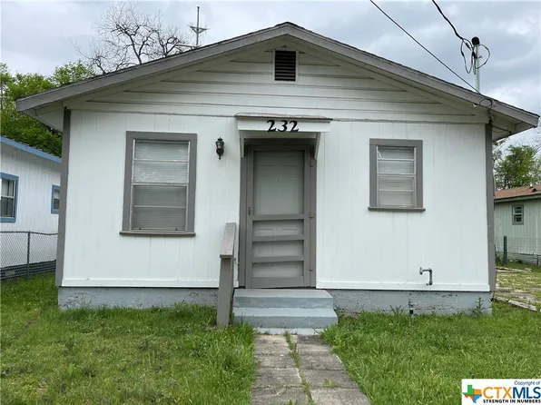 232 Camacho St, San Marcos, TX 78666