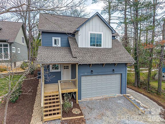 3rd image of 551 Fisher Rd