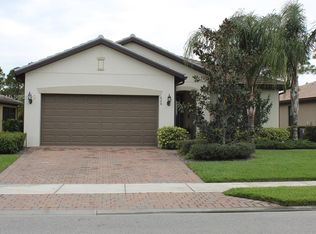 620 SE Monet Dr, Port Saint Lucie, FL 34984