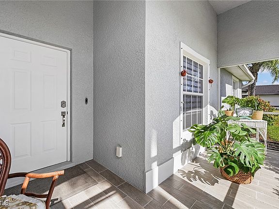5th image of 344 SW 24th Pl