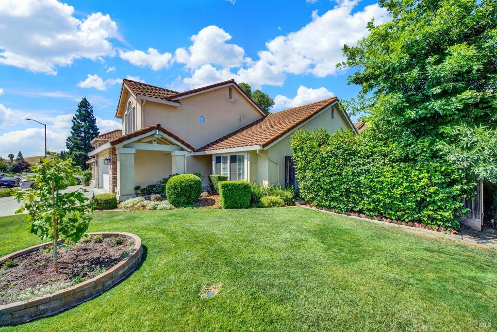 212 Wrentham Drive, Vacaville, CA - View 6