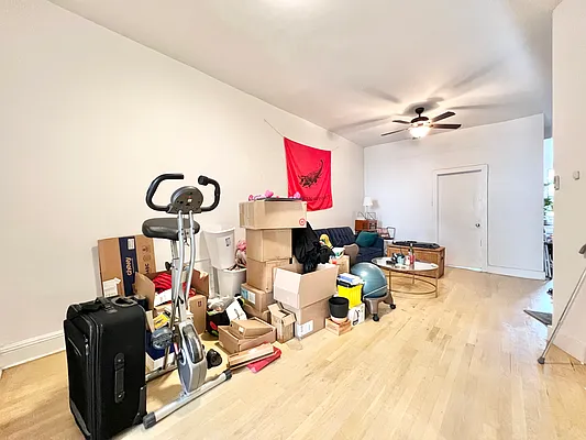 Rented by Keller Williams NYC | media 19