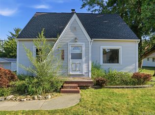 529 E Broad St, Linden, MI 48451