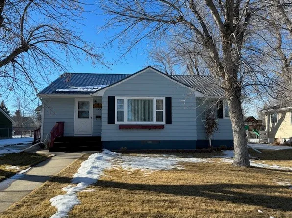 108 N Virginia St, Conrad, MT 59425