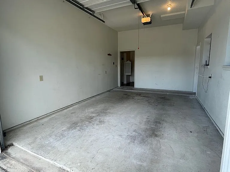 1375 Canyon Trce #B — Photo 33