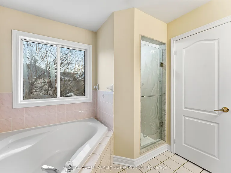 74 Bullrush Dr — Photo 25