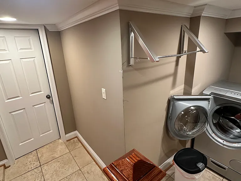 704 S Linwood Ave — Photo 11