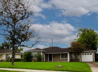 1347 Gardenia Dr, Houston, TX 77018