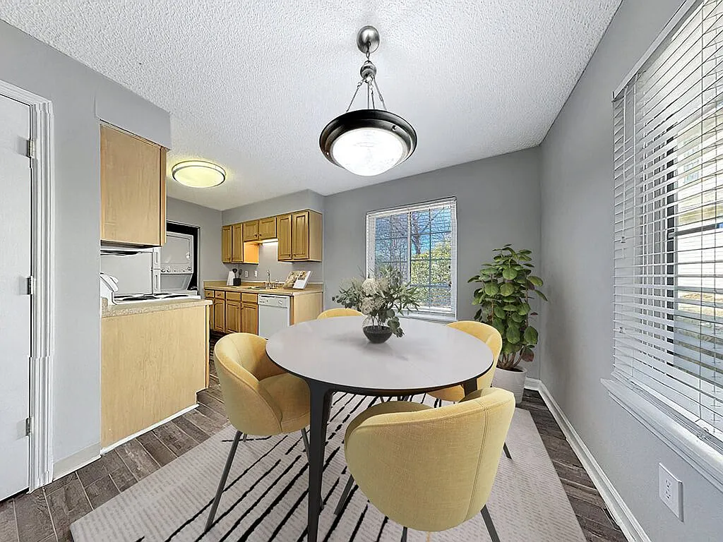 West Winds Townhomes — Photo 2