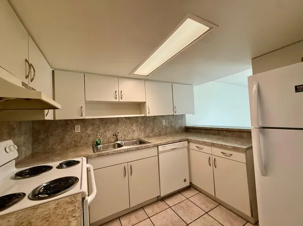 323 Gulfstream Rd, Dania, FL 33004