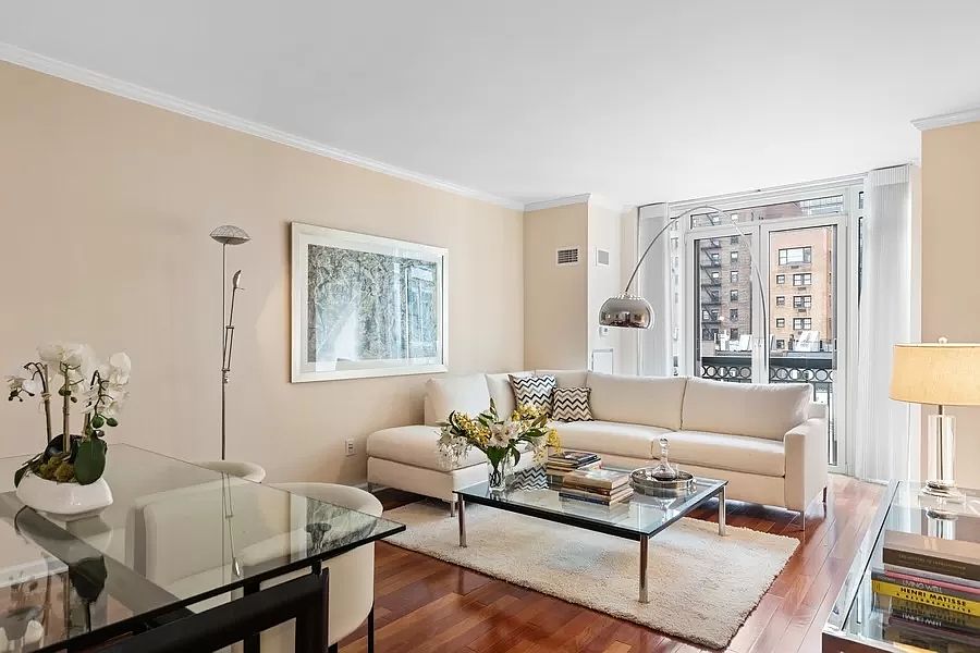 1st image of 400 E 51st St APT 5F