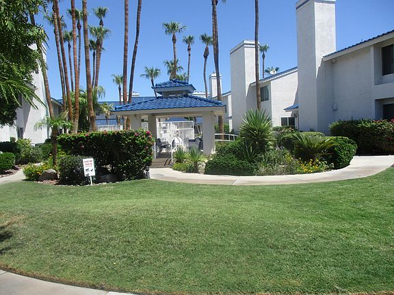 5th image of 1800 Clubhouse Dr Unit 115
