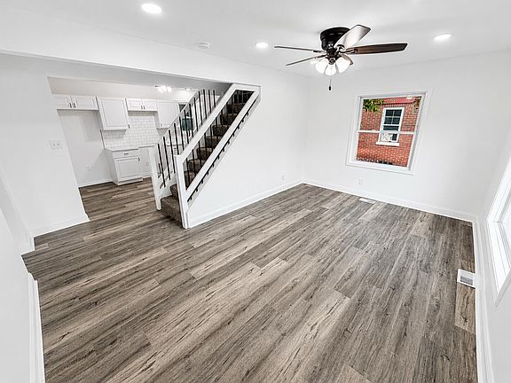 2nd image of 4315 Kentucky St