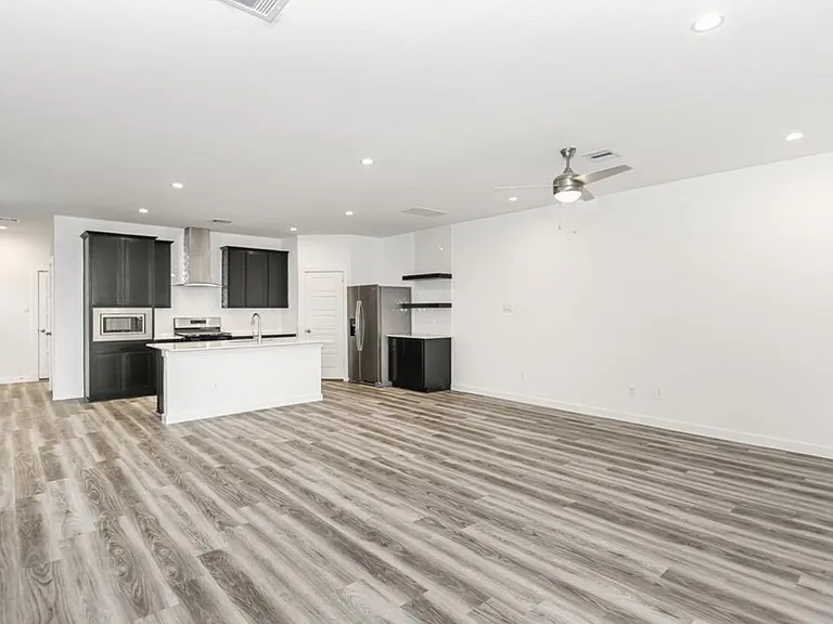 3021 Skyline Mesa Dr — Photo 2