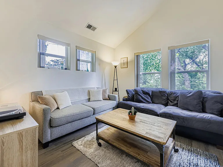 Bonus room - set up as a bedroom, office, playroom, whatever you want!
