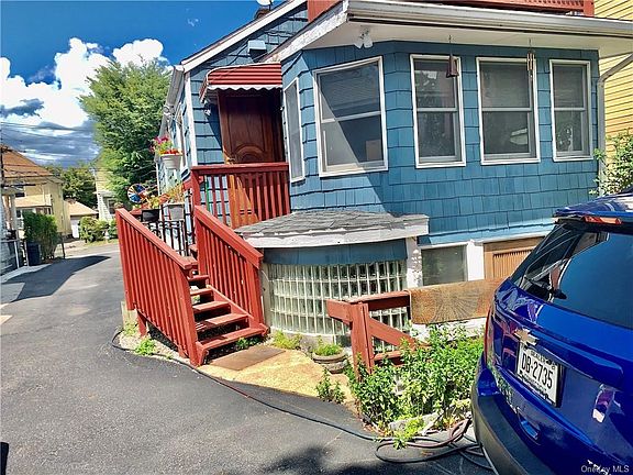 3rd image of 18 Eldridge St