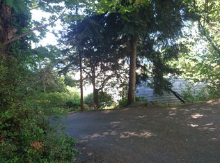 2427 Perkins Ln W, Seattle, WA 98199