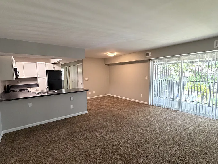 7 Pointe Apartments — Photo 51