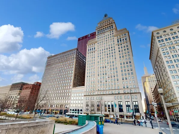 310 S Michigan Ave #1609, Chicago, IL 60604